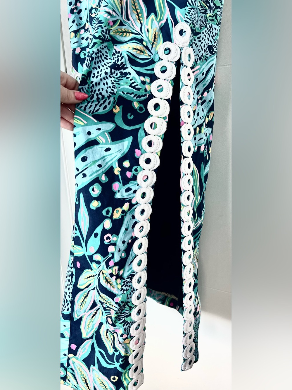 Lilly Pulitzer Shealyn Maxi Caftan Size 12 Navy Tropical Floral Cotton Lace Trim - Picture 6 of 16